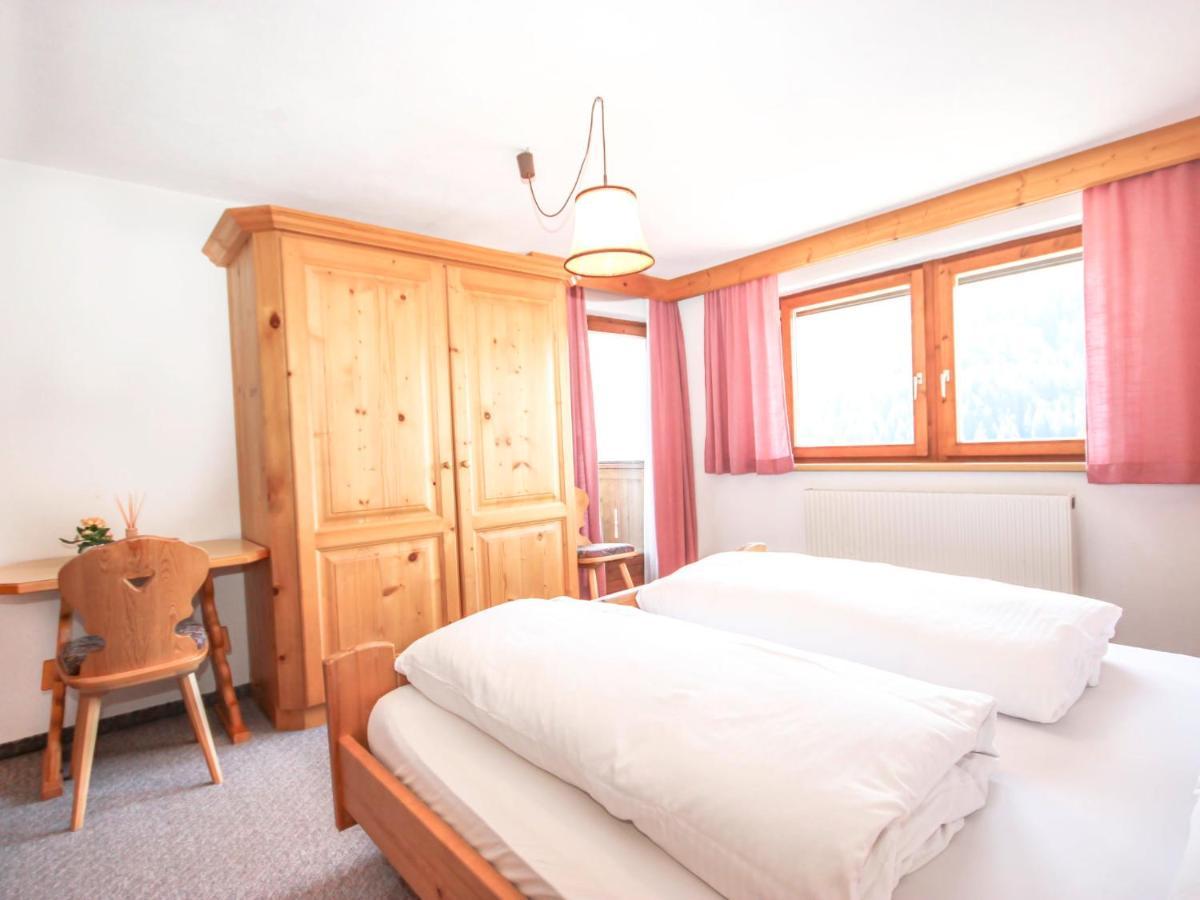Holiday Home Hoelzl By Interhome Flirsch Luaran gambar